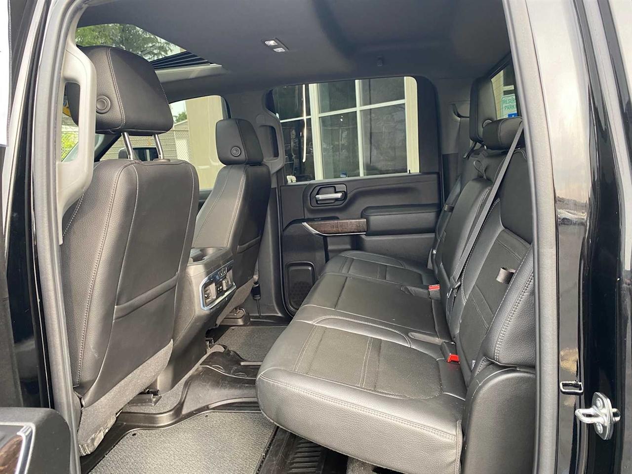 GMC Sierra 2500HD Denali Crew Cab 4WD SB 2022