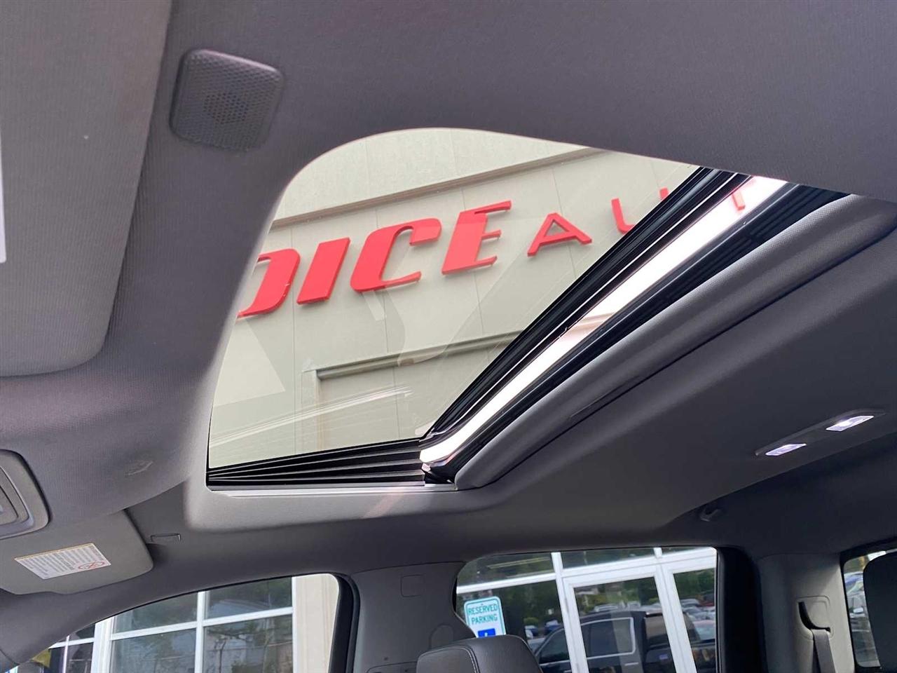 GMC Sierra 2500HD Denali Crew Cab 4WD SB 2022