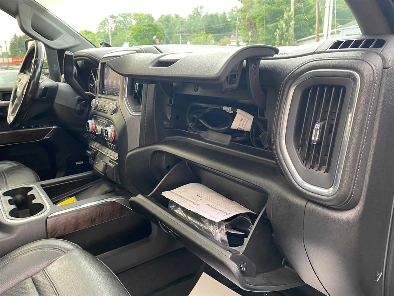 GMC Sierra 2500HD Denali Crew Cab 4WD SB 2022