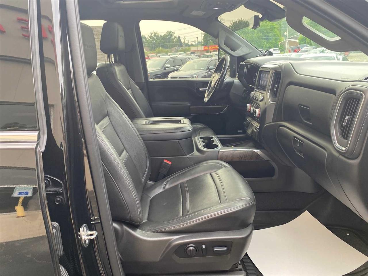 GMC Sierra 2500HD Denali Crew Cab 4WD SB 2022