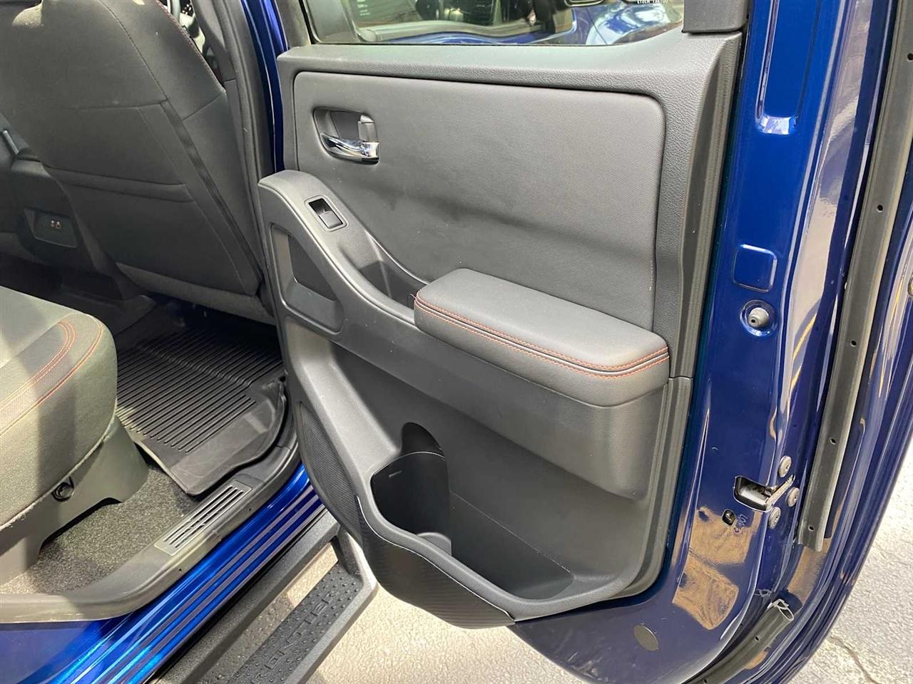 Nissan Frontier PRO-4X Crew Cab 4WD 2022