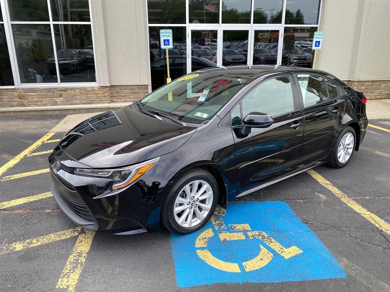 Toyota Corolla LE 2024