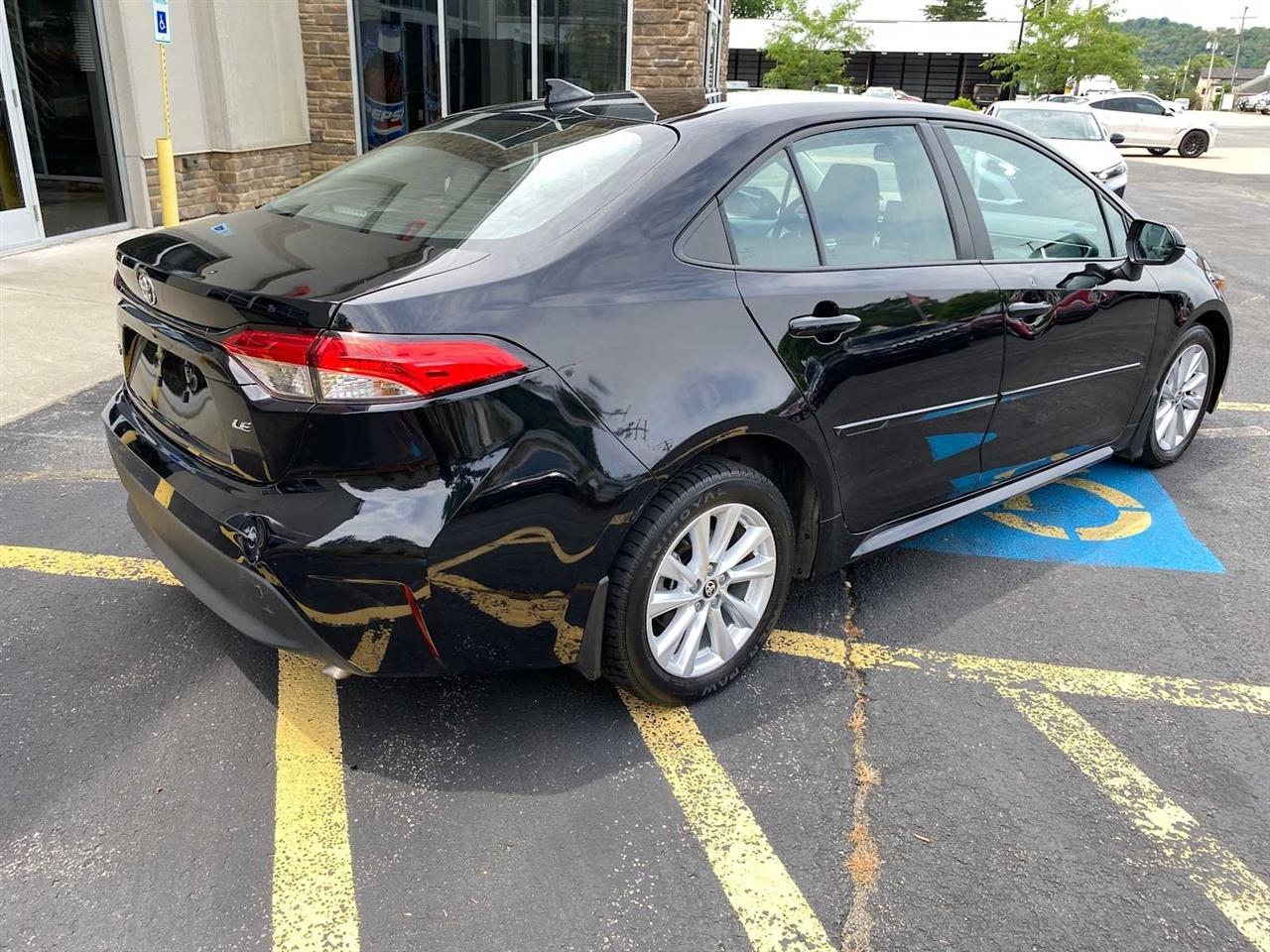 Toyota Corolla LE 2024