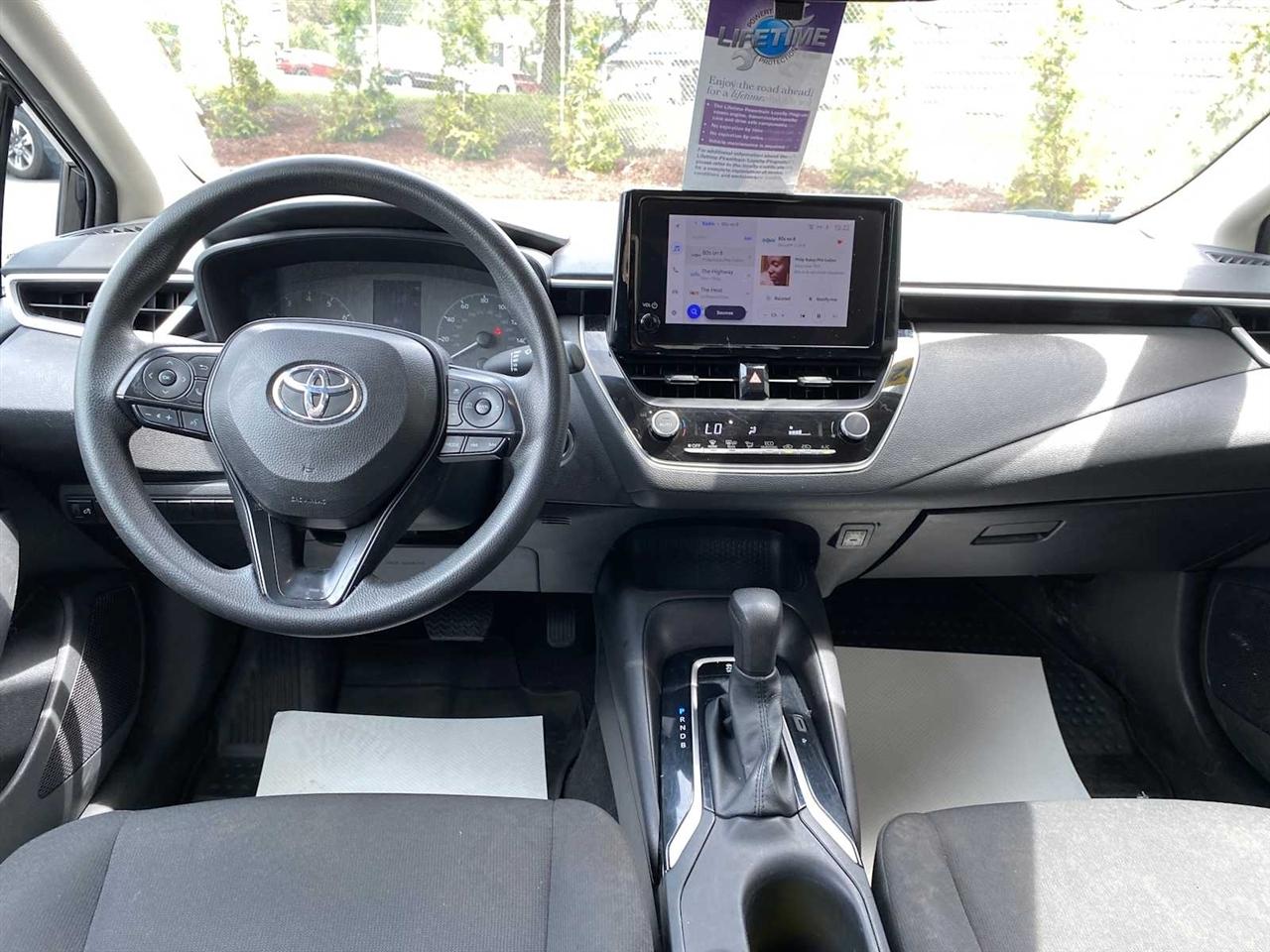 Toyota Corolla LE 2024