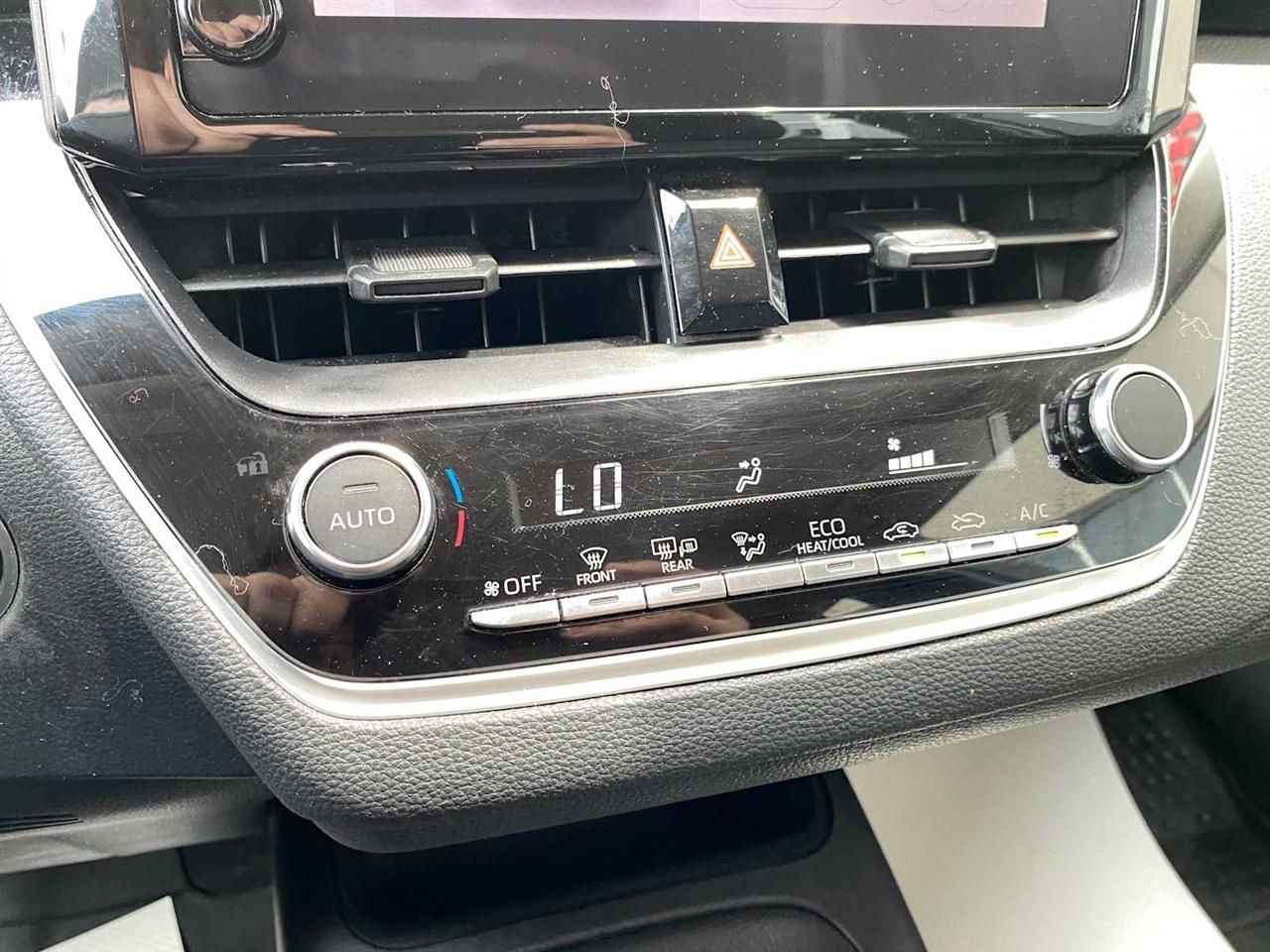 Toyota Corolla LE 2024