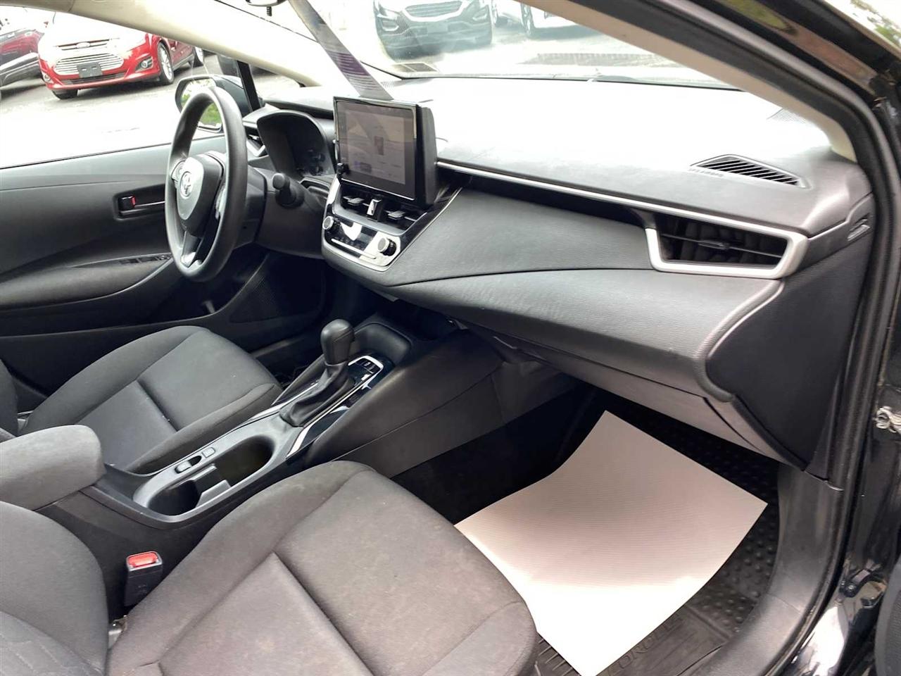 Toyota Corolla LE 2024