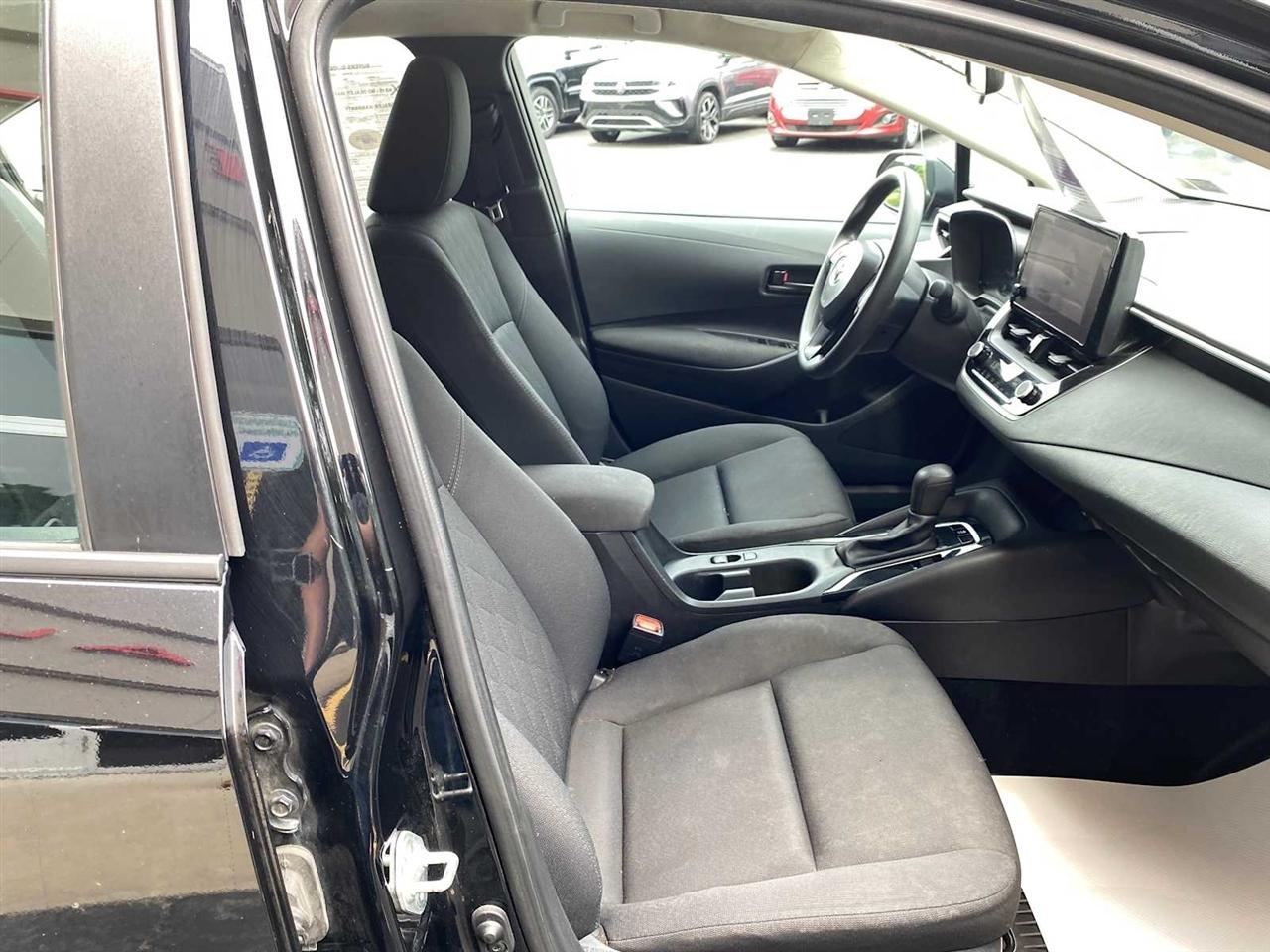 Toyota Corolla LE 2024