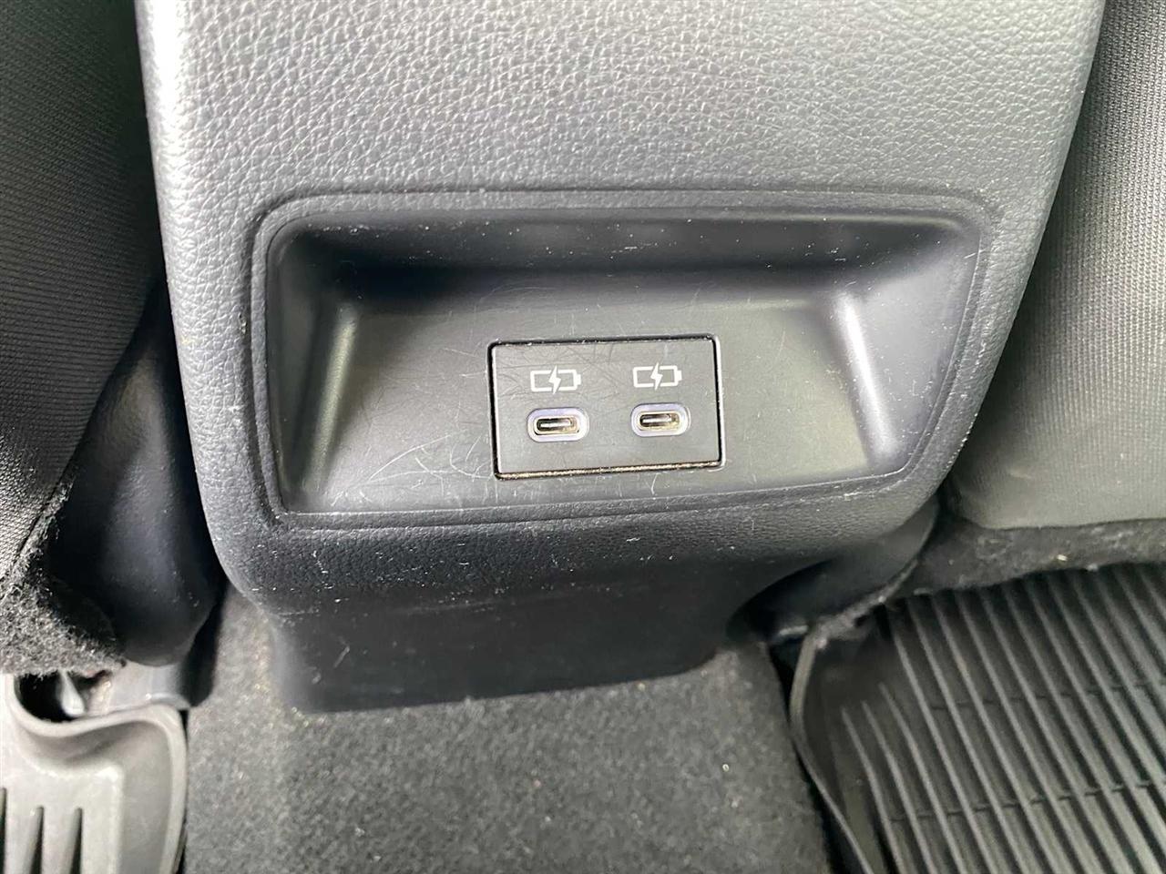 Toyota Corolla LE 2024