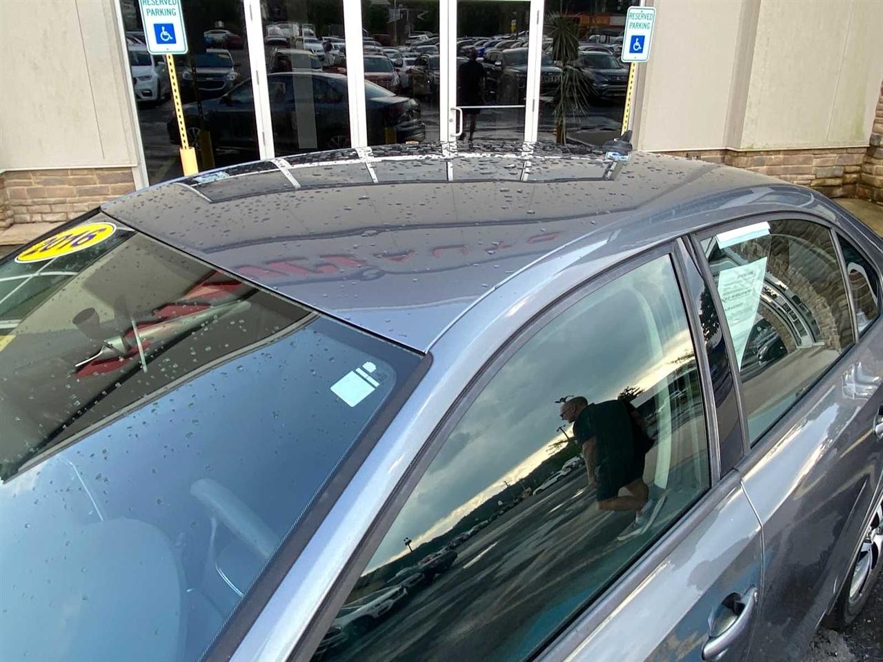 Volkswagen Jetta 1.4T SE 6A 2016