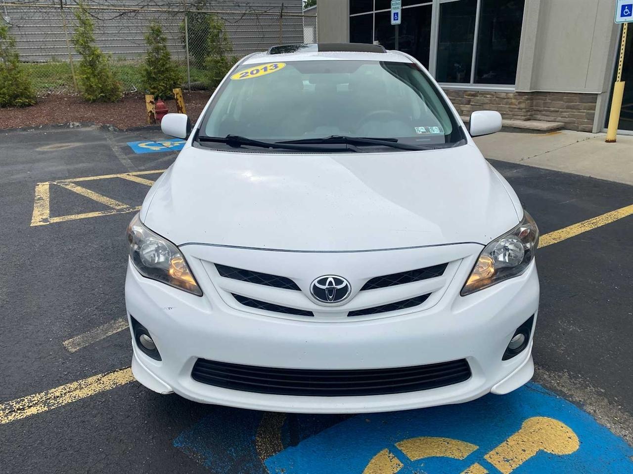 Toyota Corolla S 4-Speed AT 2013
