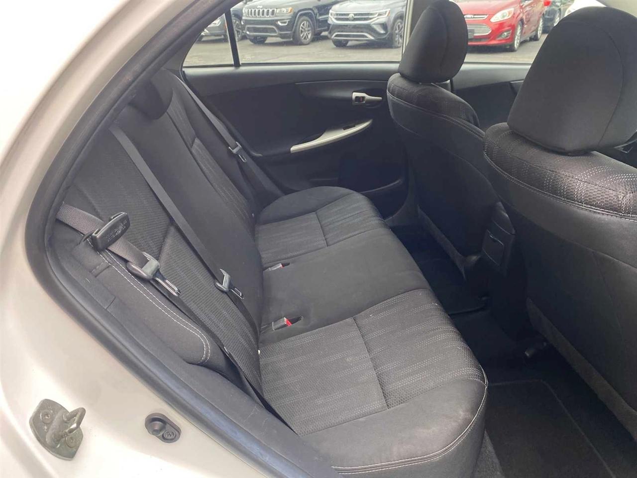 Toyota Corolla S 4-Speed AT 2013