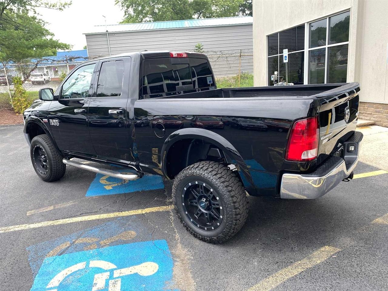 RAM 1500 SLT Quad Cab 4WD 2014