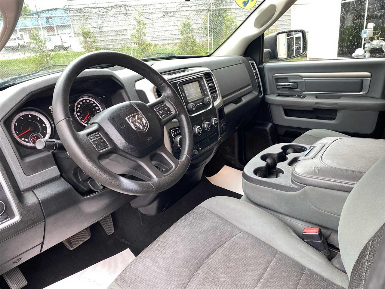 RAM 1500 SLT Quad Cab 4WD 2014