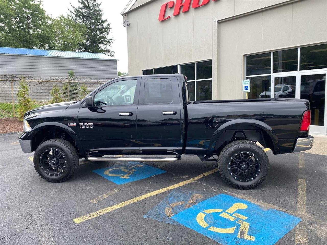 RAM 1500 SLT Quad Cab 4WD 2014