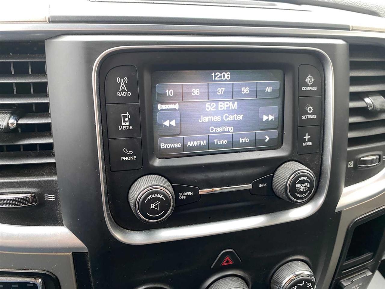 RAM 1500 SLT Quad Cab 4WD 2014