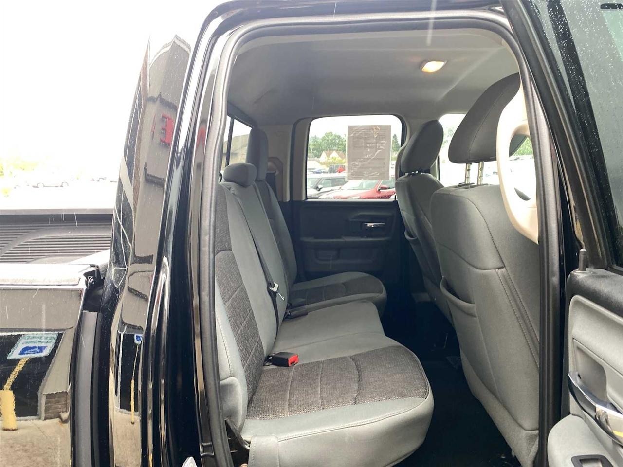 RAM 1500 SLT Quad Cab 4WD 2014