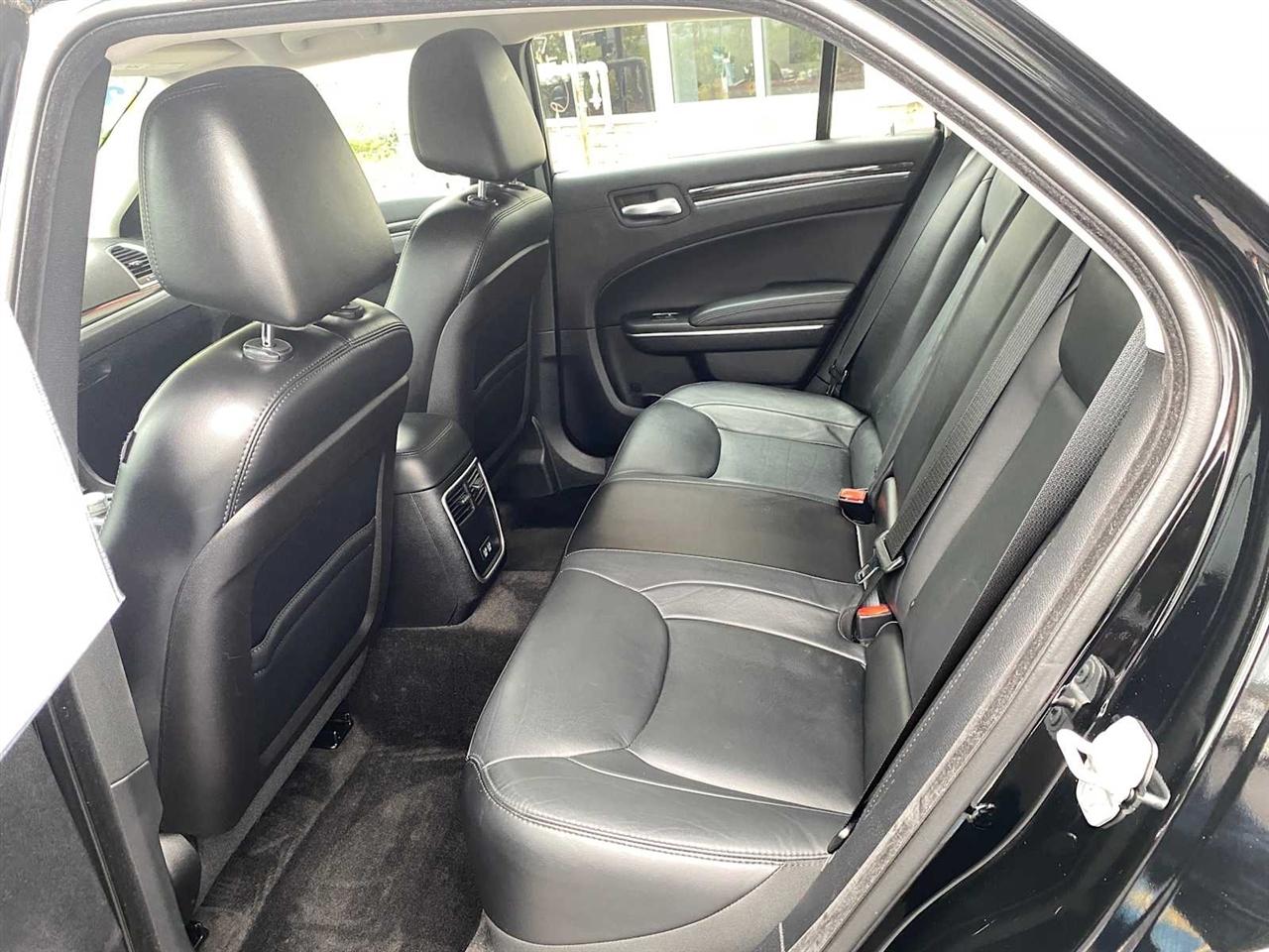 Chrysler 300 Limited RWD 2015