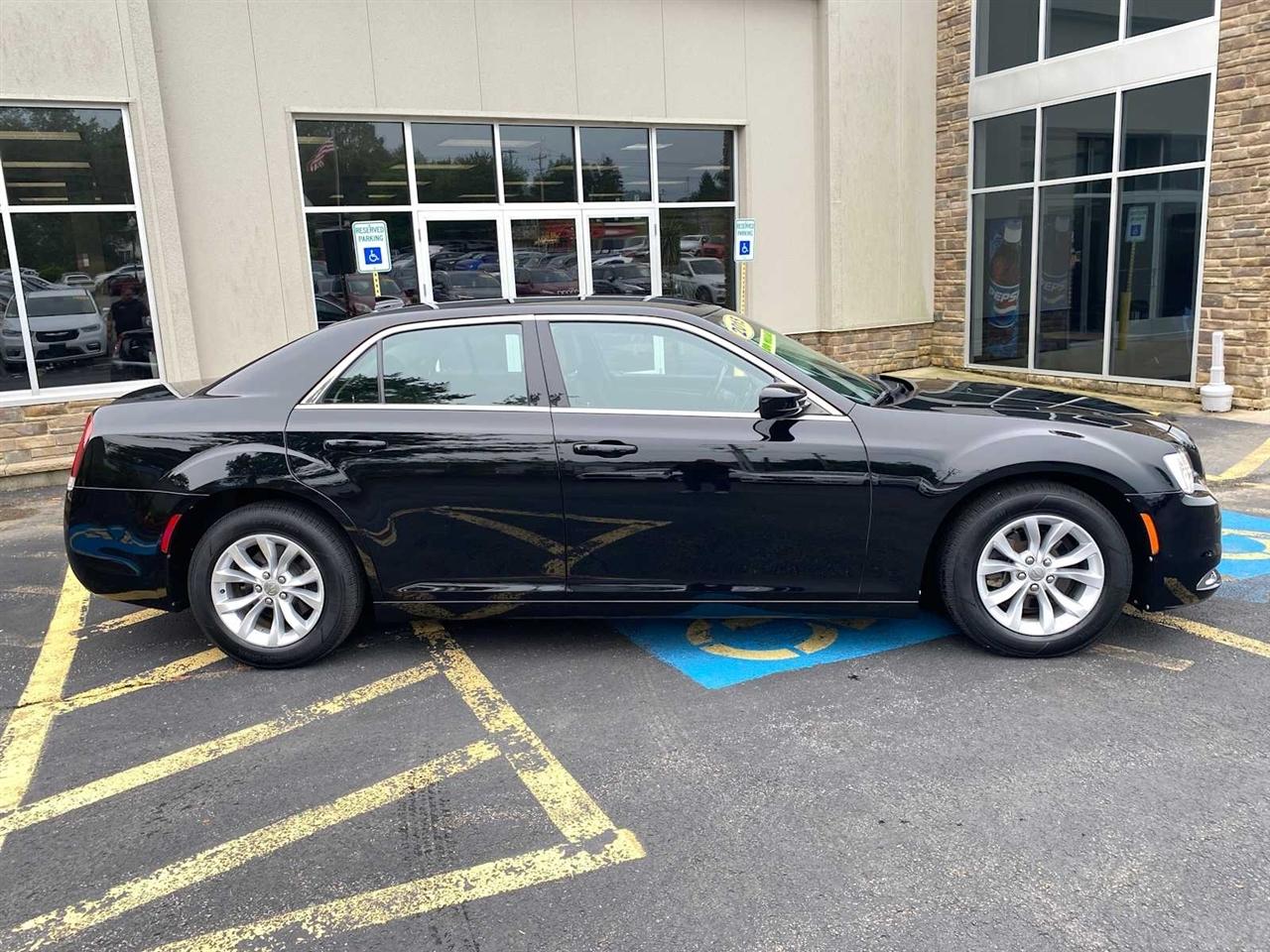 Chrysler 300 Limited RWD 2015
