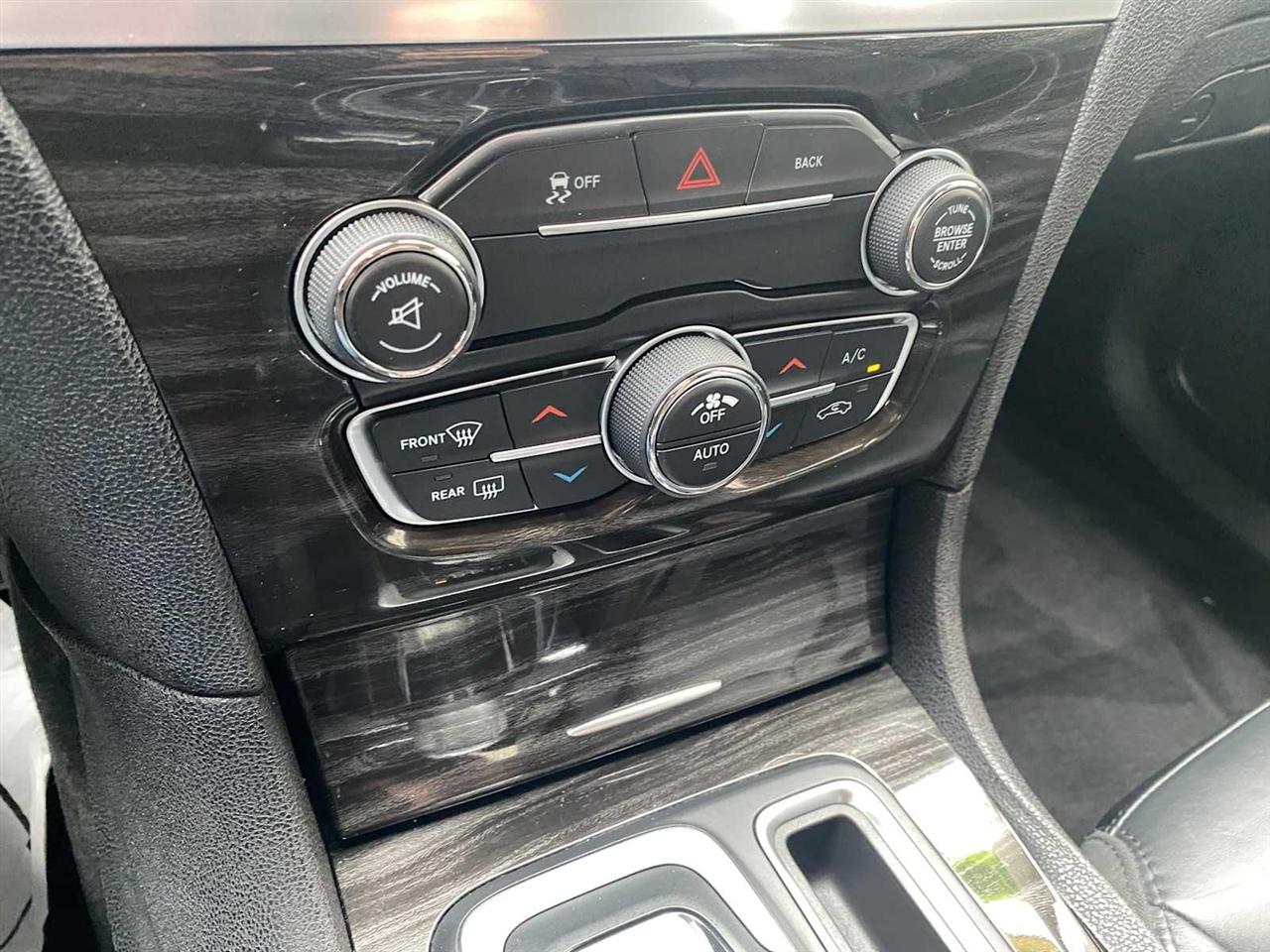 Chrysler 300 Limited RWD 2015