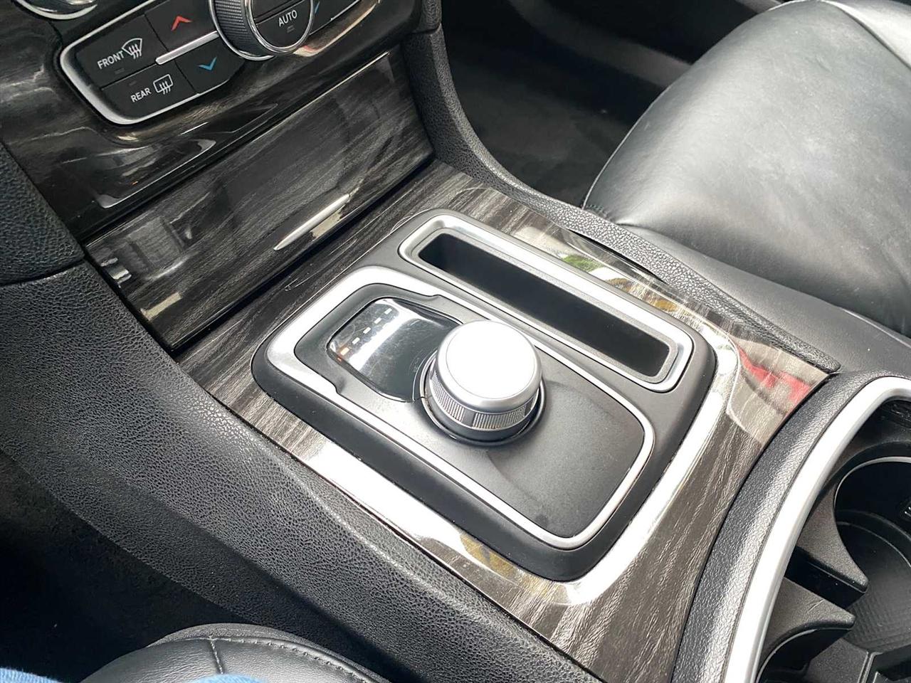 Chrysler 300 Limited RWD 2015
