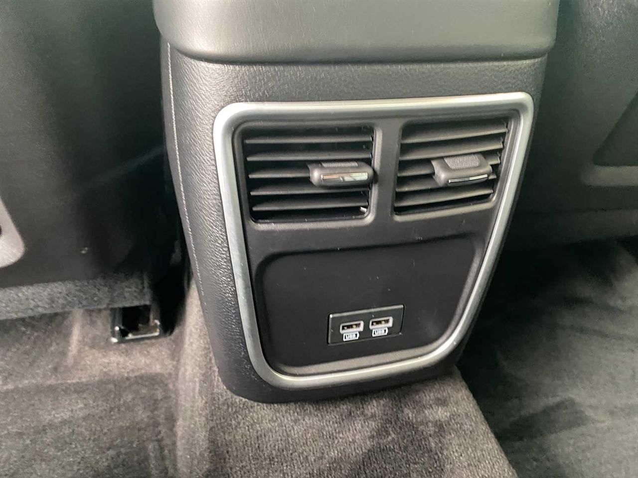 Chrysler 300 Limited RWD 2015