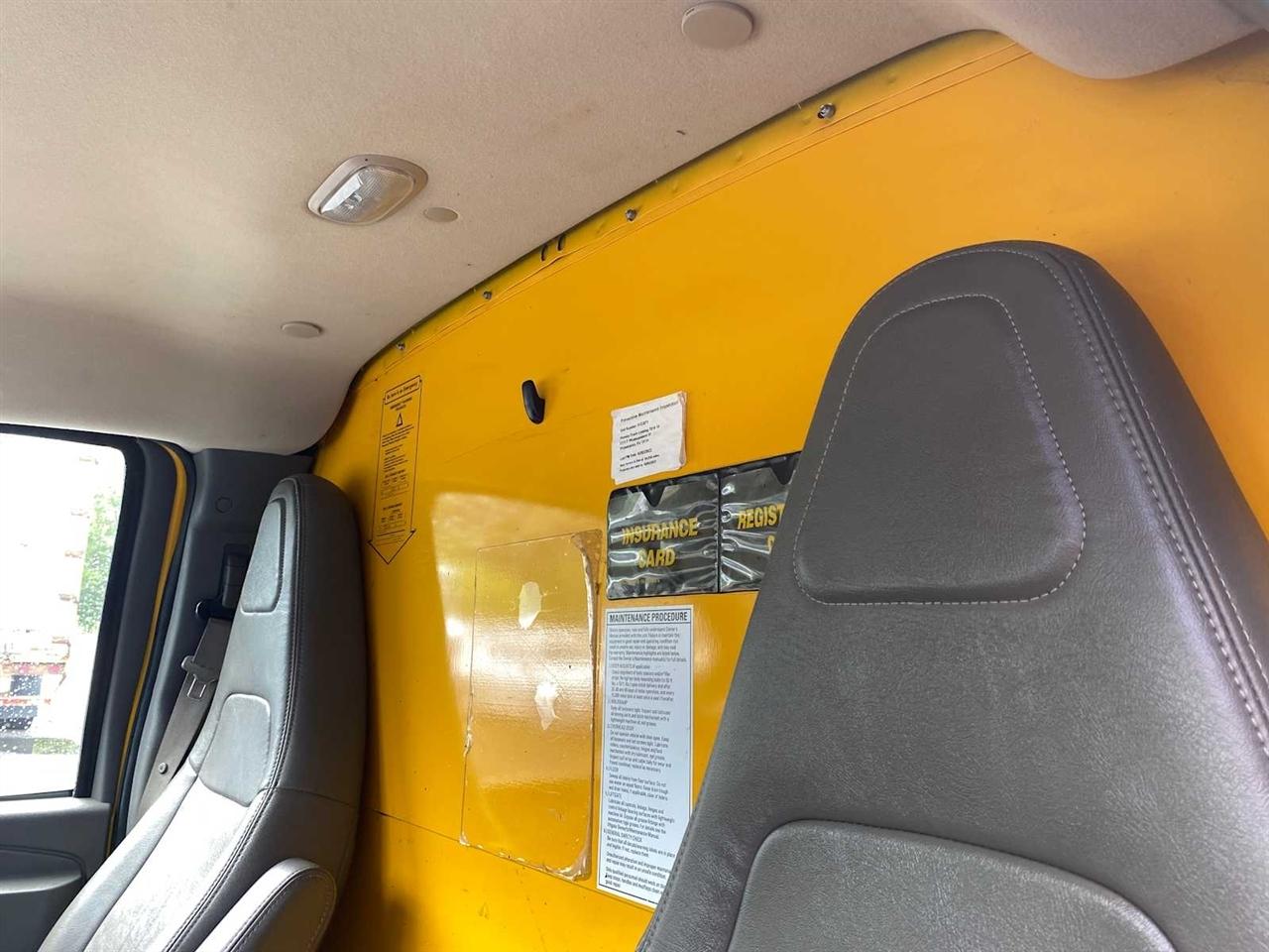 GMC Savana G3500 139 in. 2018