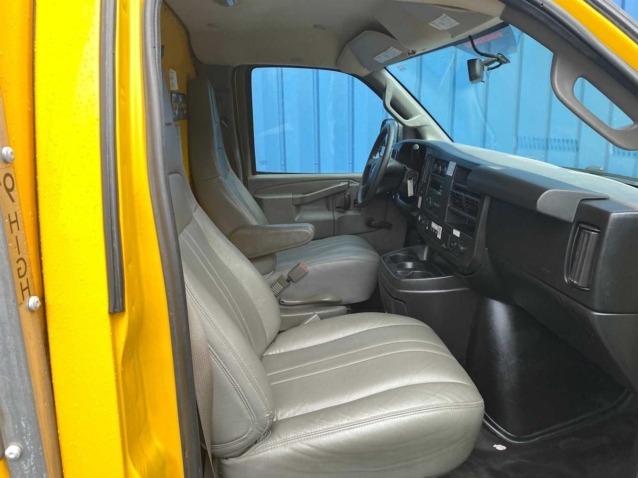 GMC Savana G3500 139 in. 2018