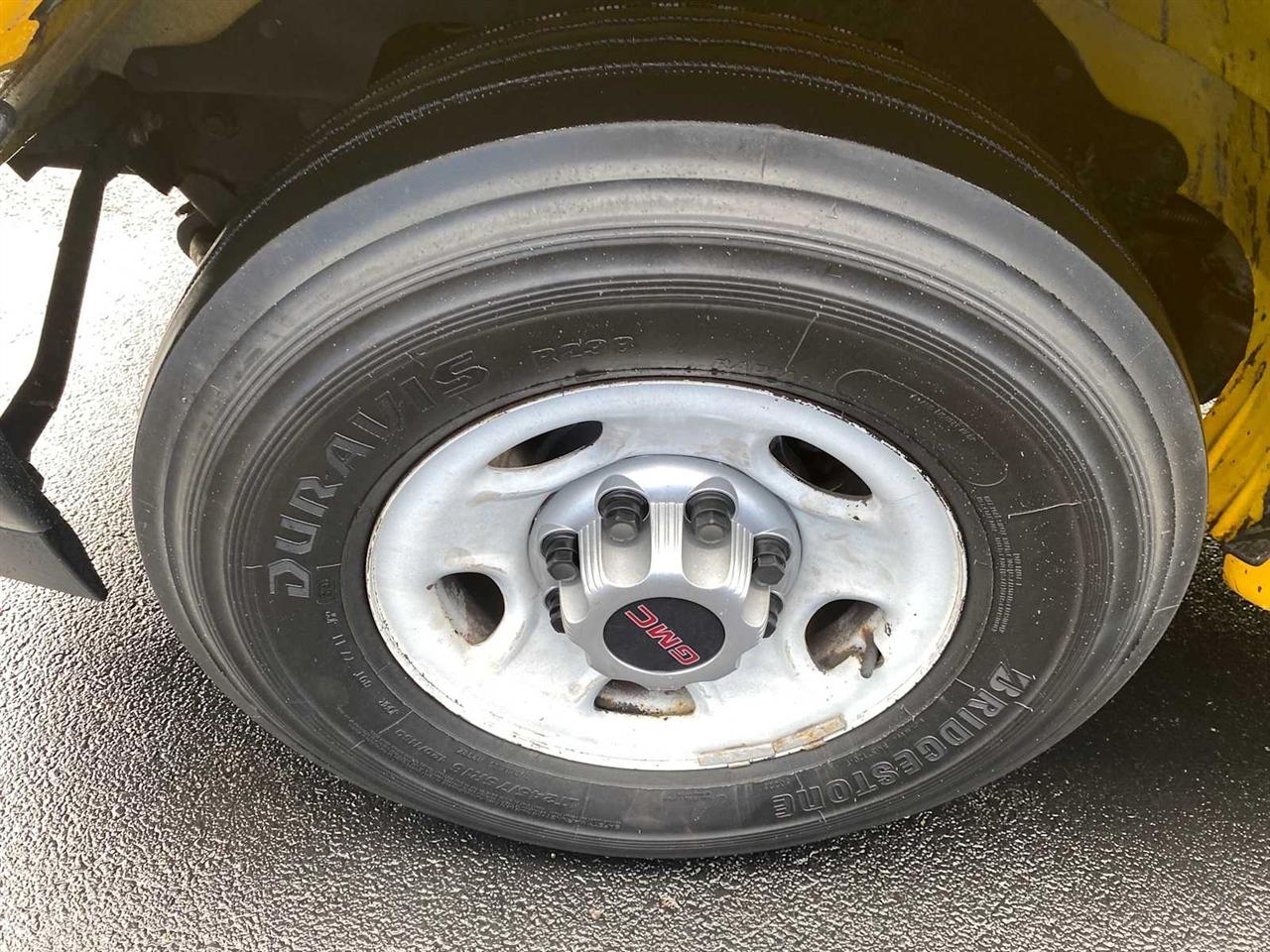 GMC Savana G3500 139 in. 2018