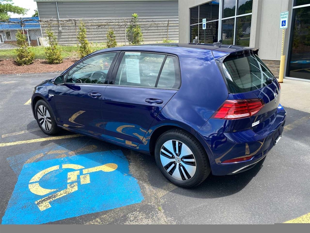 Volkswagen e-Golf SE 2017