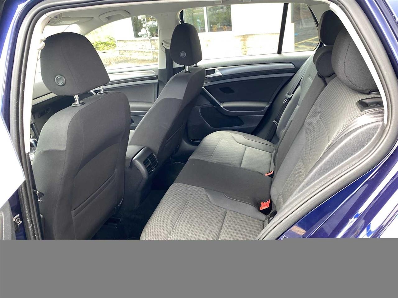 Volkswagen e-Golf SE 2017