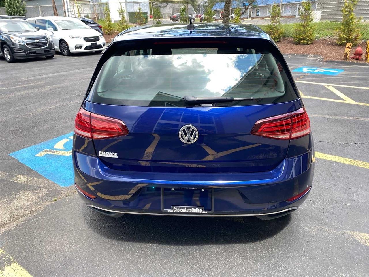 Volkswagen e-Golf SE 2017