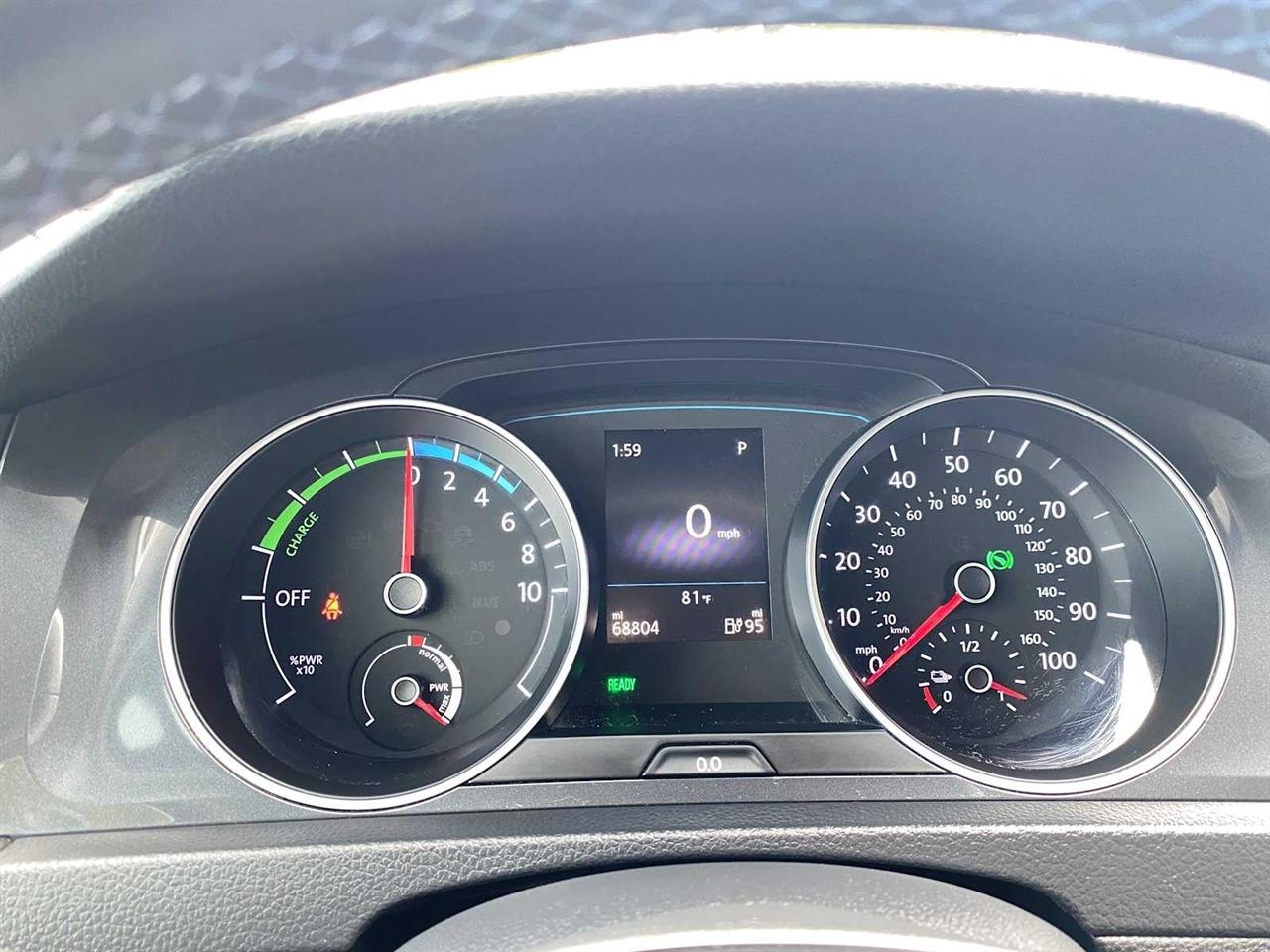 Volkswagen e-Golf SE 2017