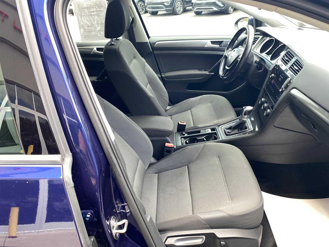 Volkswagen e-Golf SE 2017