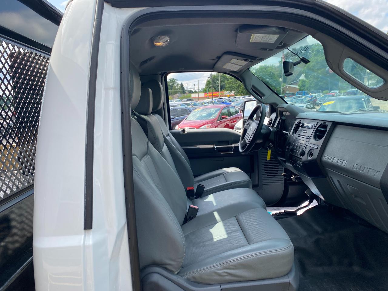 Ford F-550 Regular Cab DRW 4WD 2015