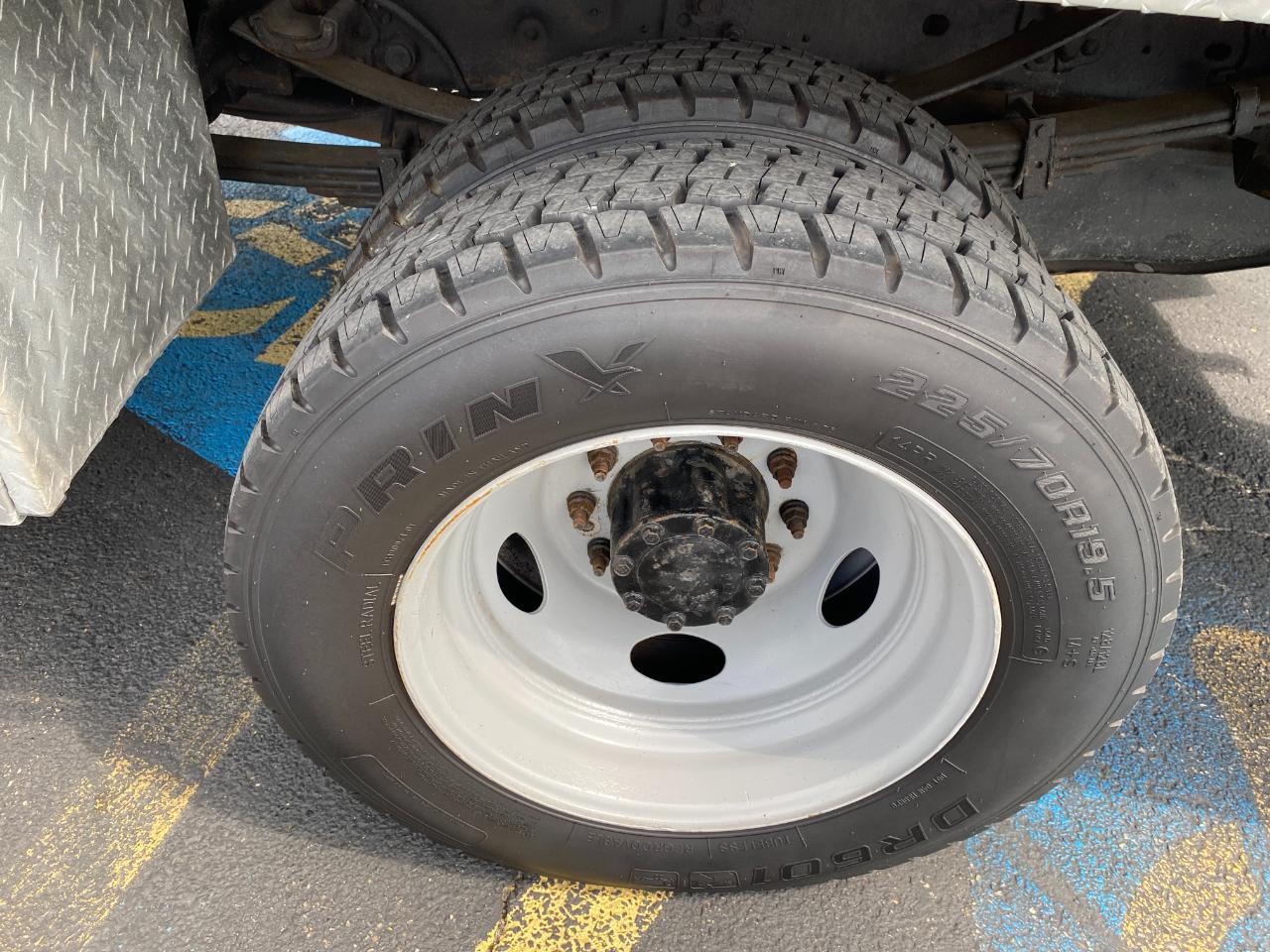 Ford F-550 Regular Cab DRW 4WD 2015