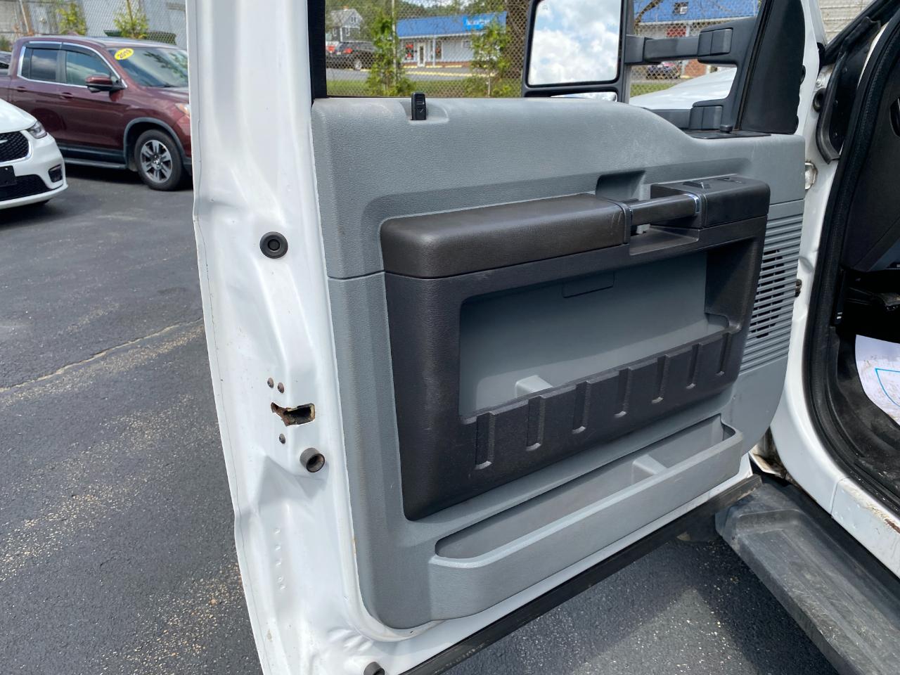 Ford F-550 Regular Cab DRW 4WD 2015