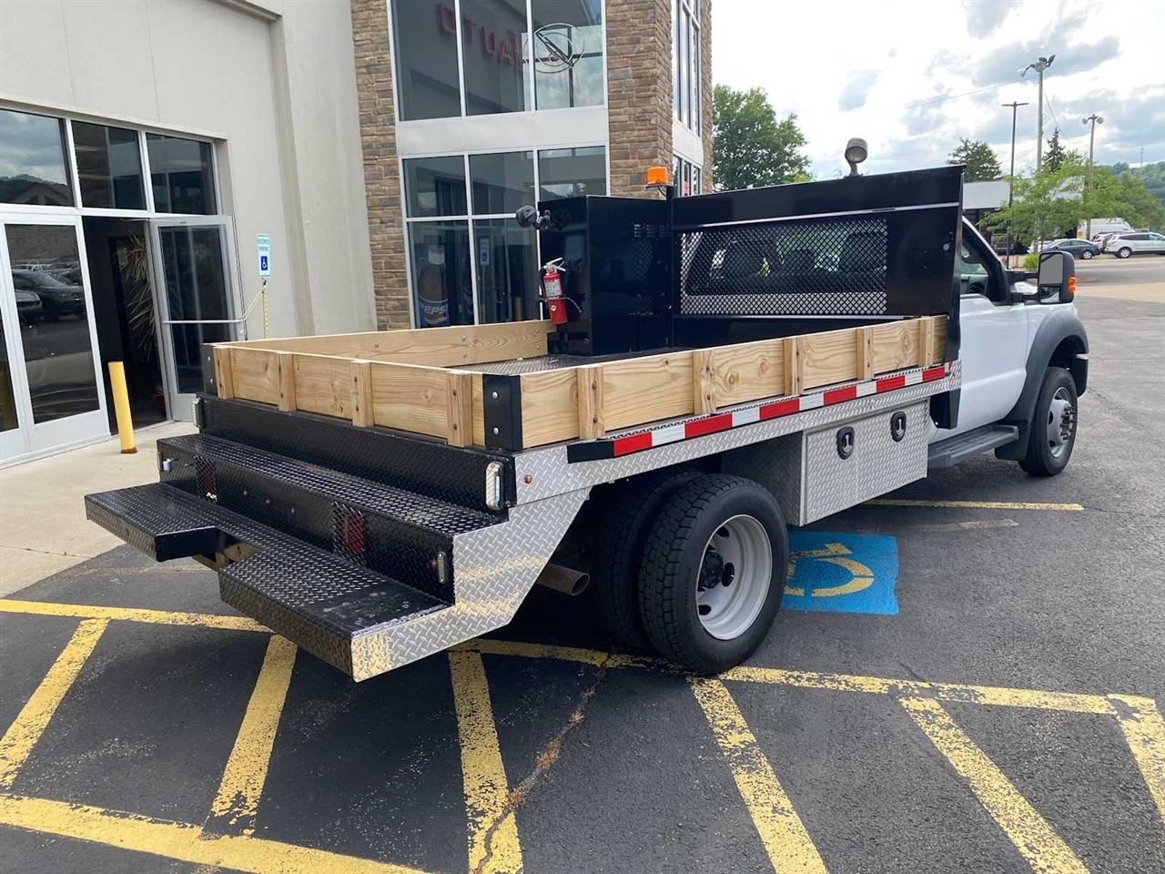 Ford F-550 Regular Cab DRW 4WD 2015