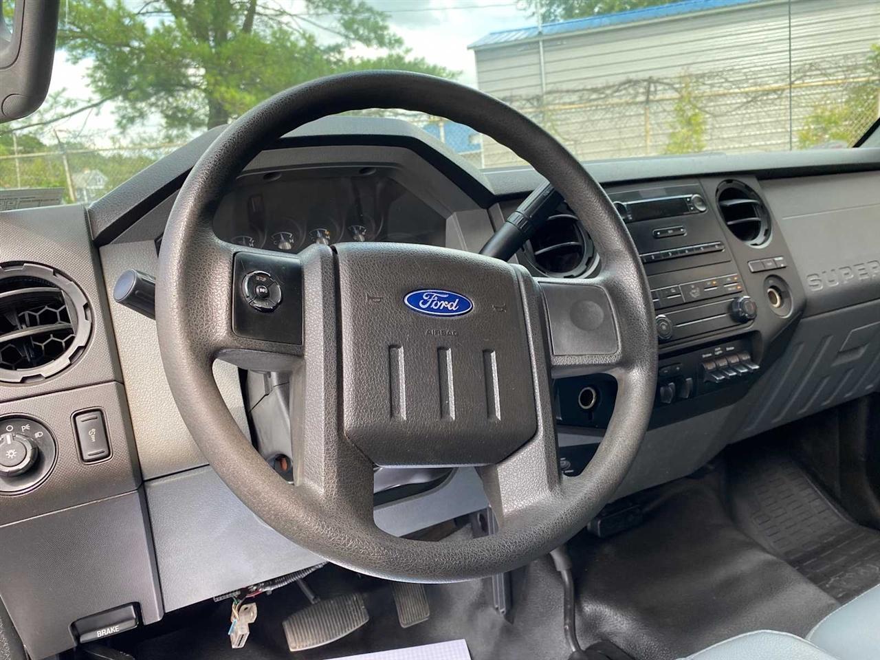 Ford F-550 Regular Cab DRW 4WD 2015