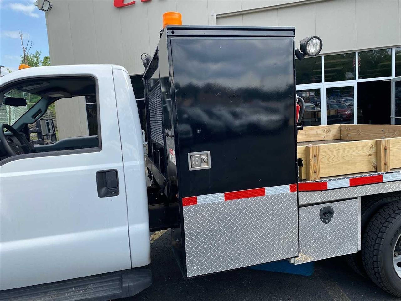 Ford F-550 Regular Cab DRW 4WD 2015