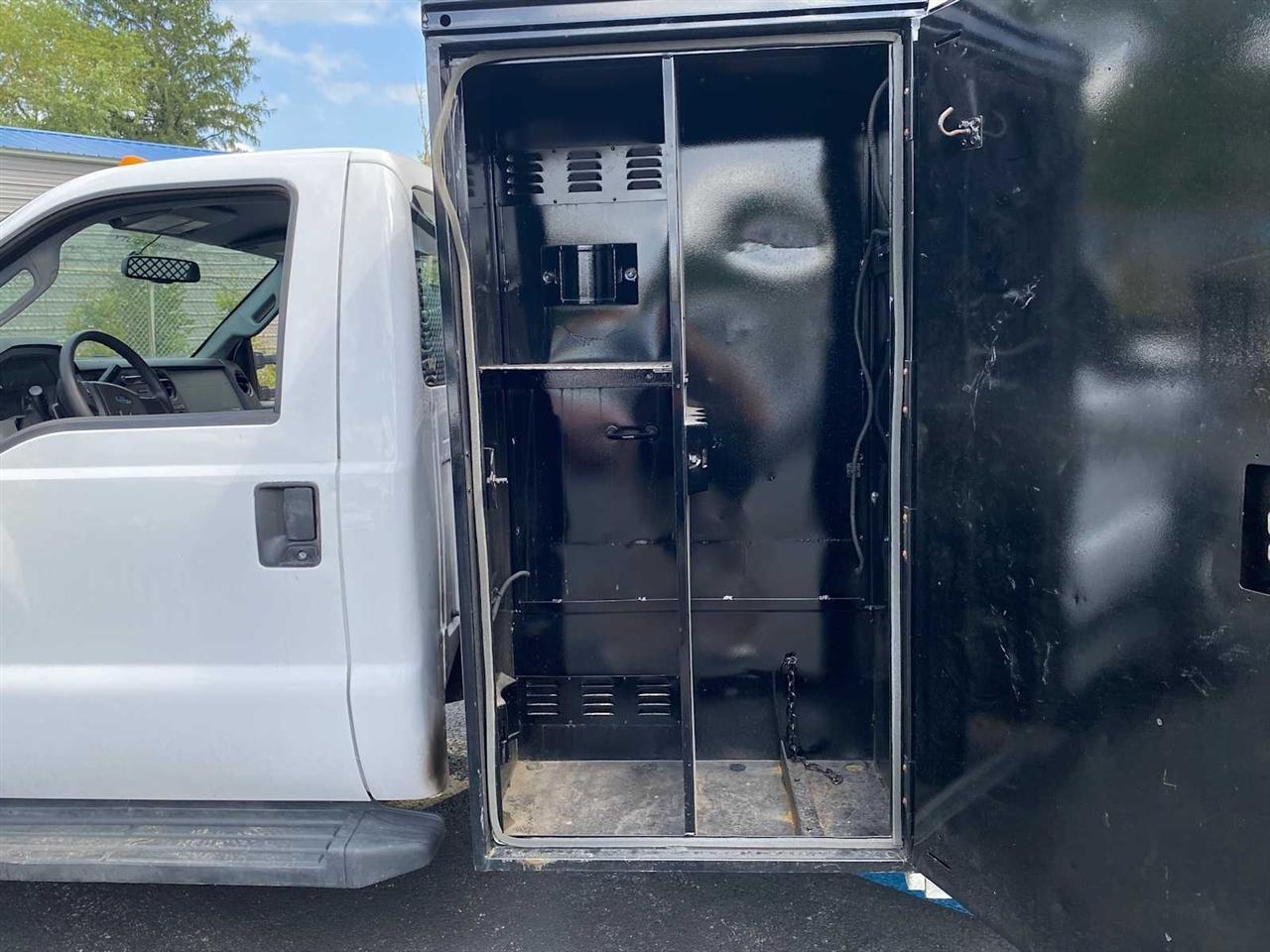 Ford F-550 Regular Cab DRW 4WD 2015