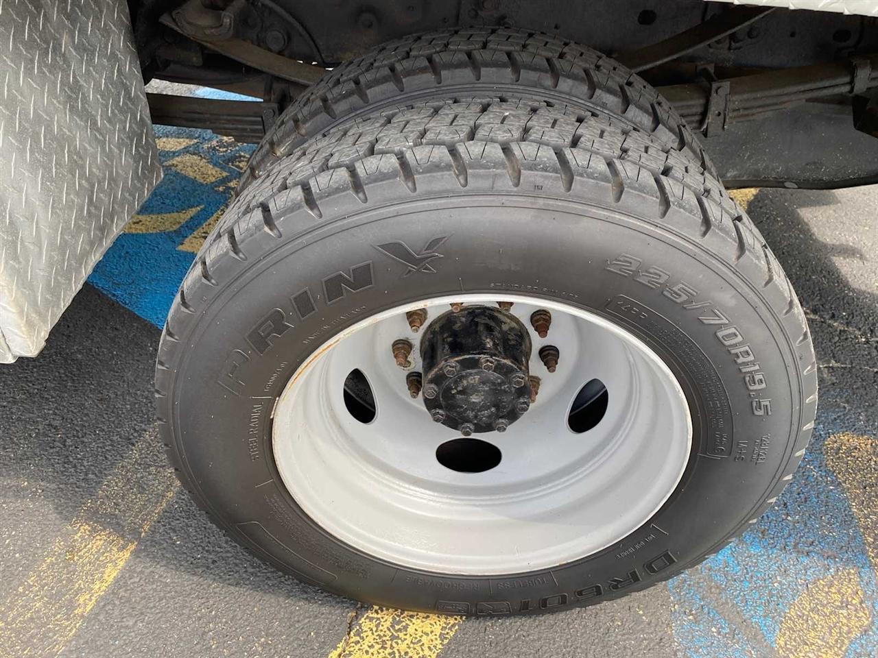Ford F-550 Regular Cab DRW 4WD 2015