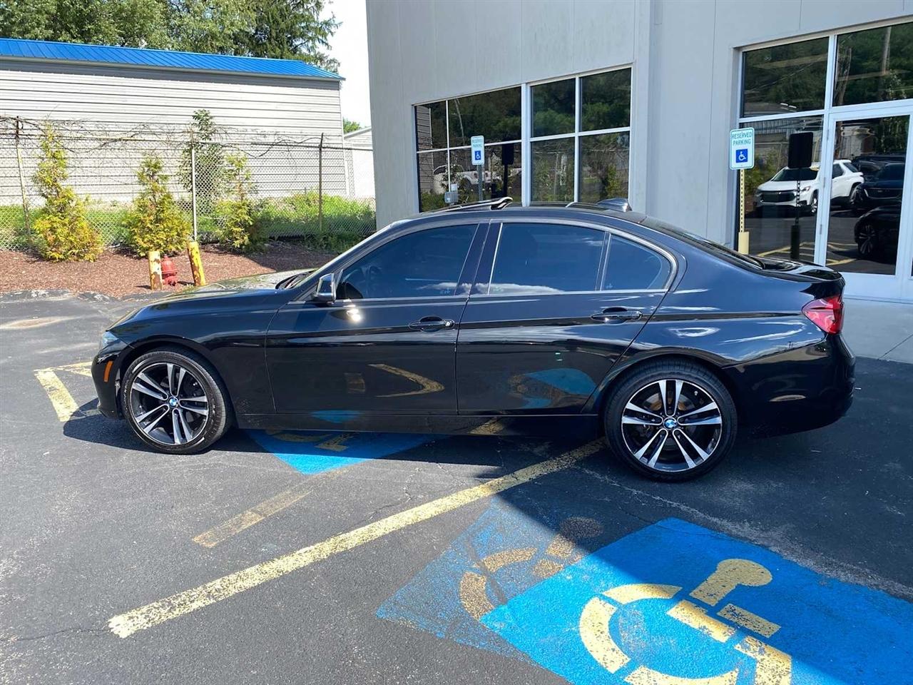 BMW 3-Series 330i xDrive SULEV Sedan 2018