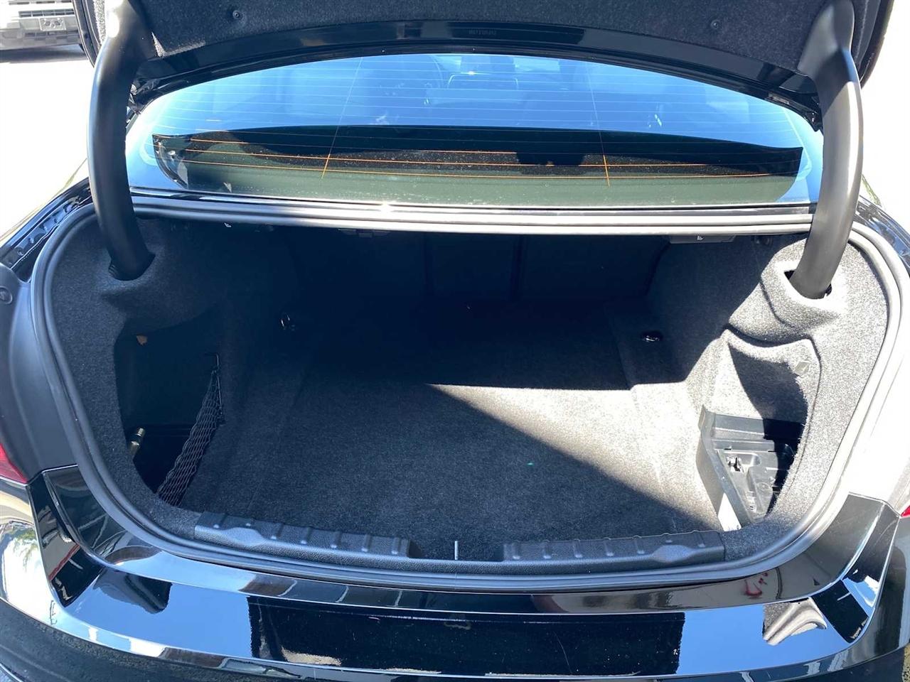 BMW 3-Series 330i xDrive SULEV Sedan 2018