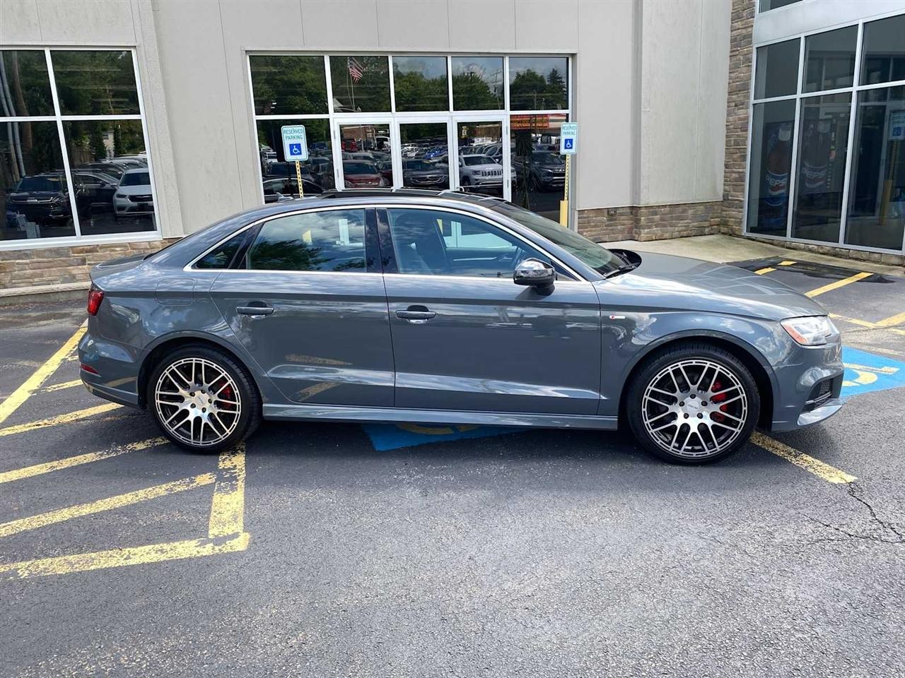 Audi A3 2.0T Premium Plus quattro S tronic 2017