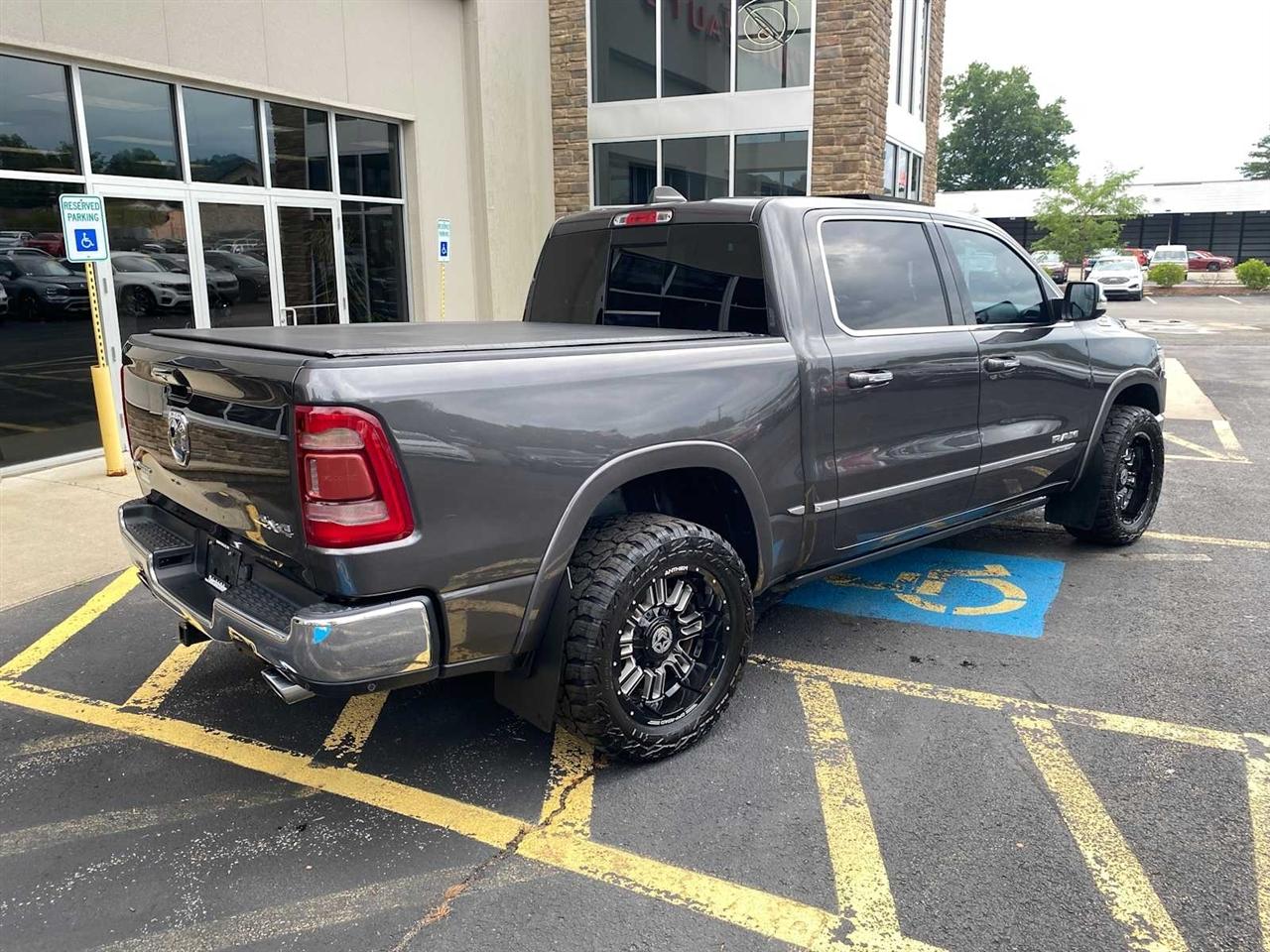 RAM 1500 Limited Crew Cab SWB 4WD 2019