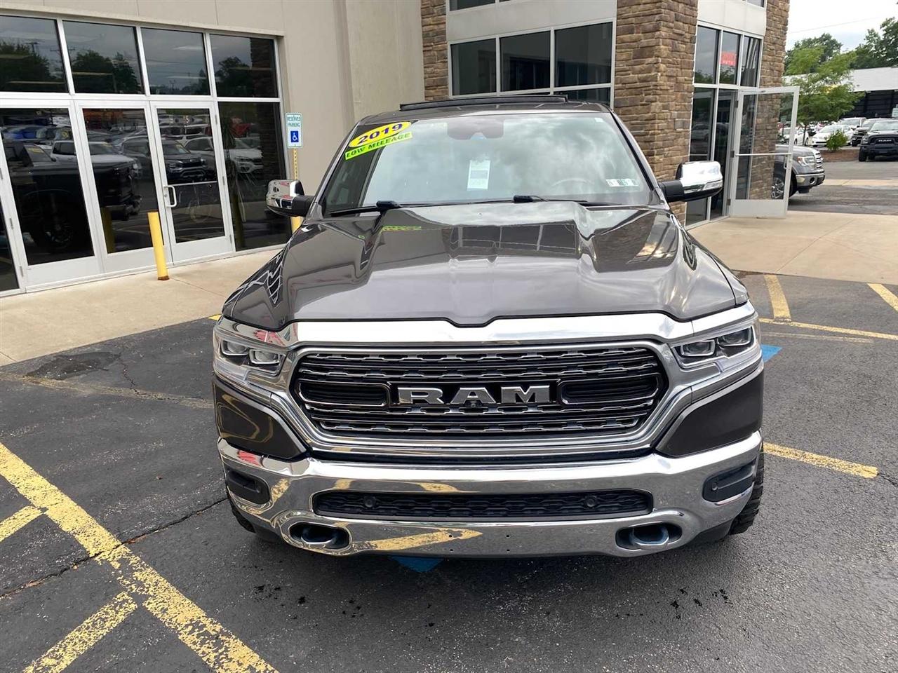 RAM 1500 Limited Crew Cab SWB 4WD 2019