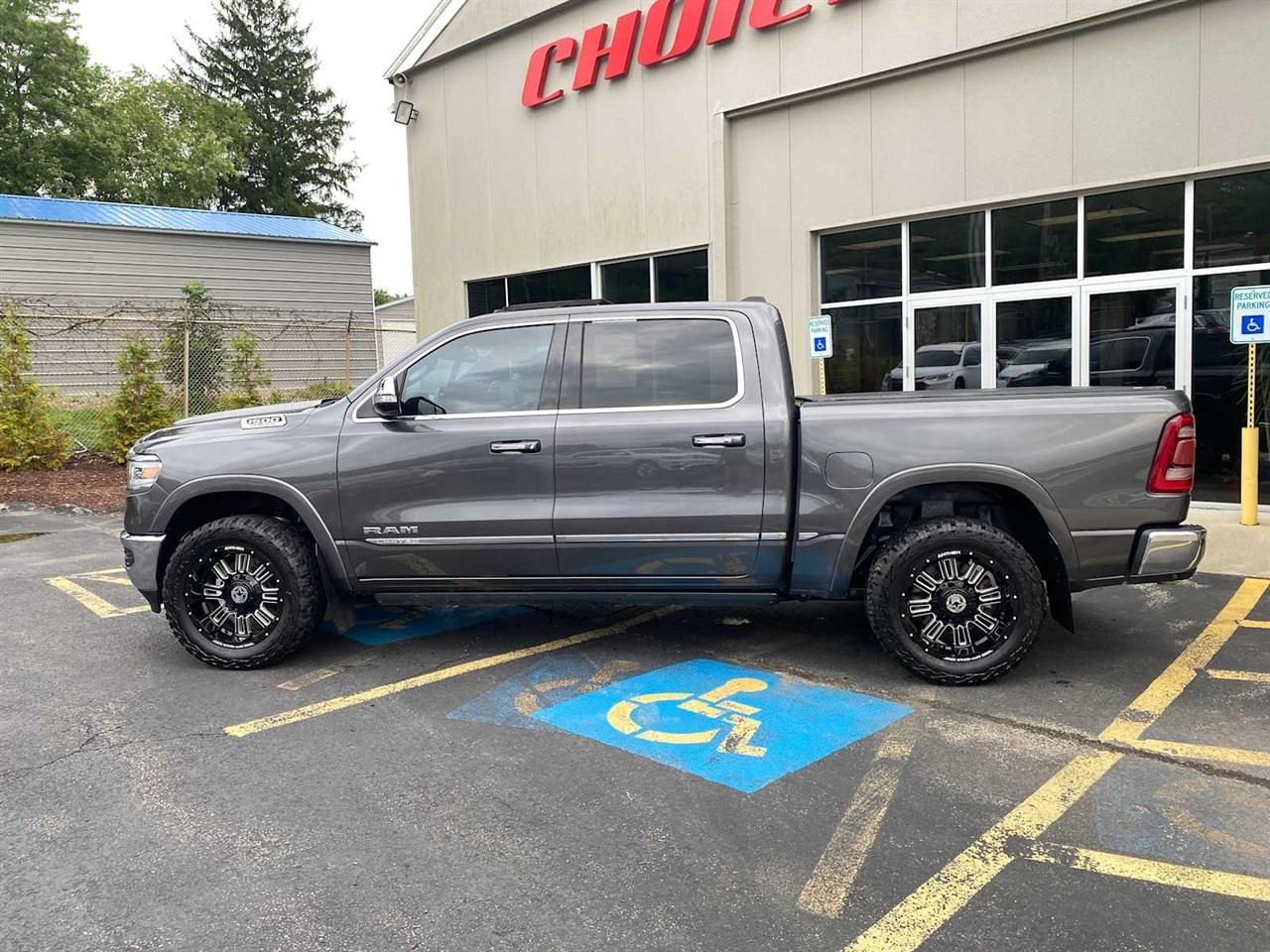 RAM 1500 Limited Crew Cab SWB 4WD 2019