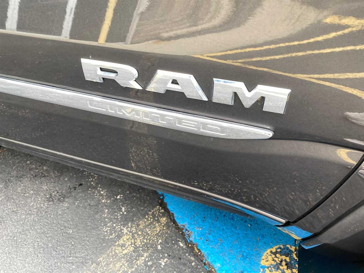 RAM 1500 Limited Crew Cab SWB 4WD 2019