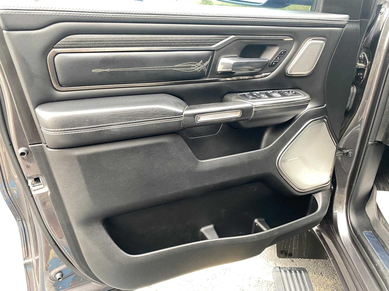 RAM 1500 Limited Crew Cab SWB 4WD 2019