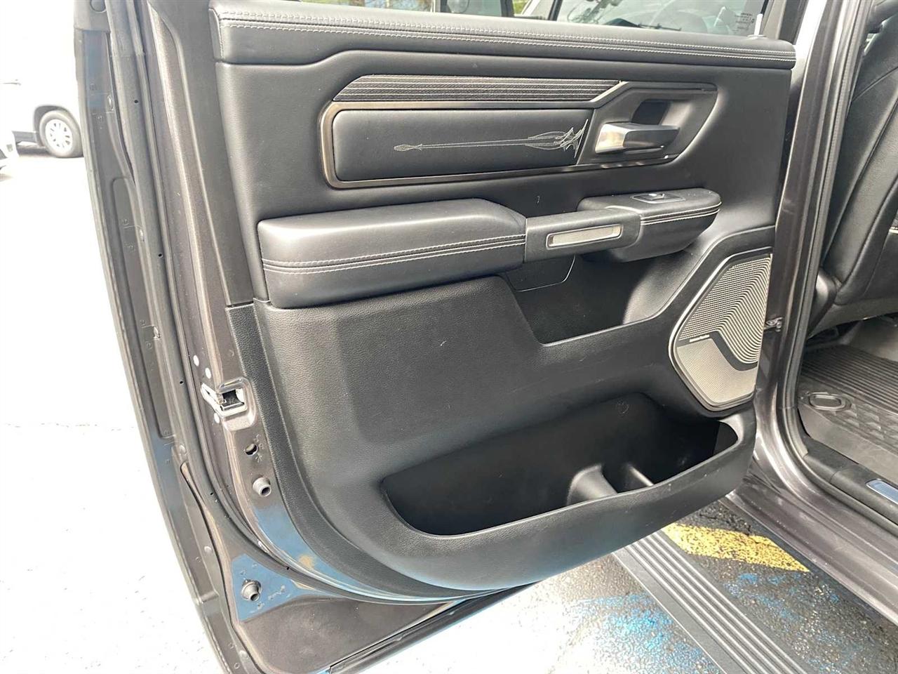 RAM 1500 Limited Crew Cab SWB 4WD 2019